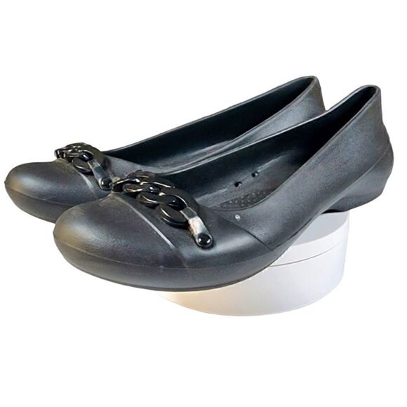 Crocs- Women’s Gianna Black Rounded Ballet Flat with Chain Link Accent, Size 9 - Picture 3 of 12